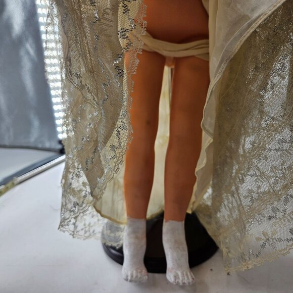 Haunted Scary Girl Bride Porcelain Doll Spooky Artist Hand Painted OOAK 28" - Picture 5 of 14